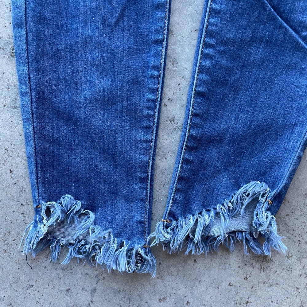 Jeans - Picture 3 of 4